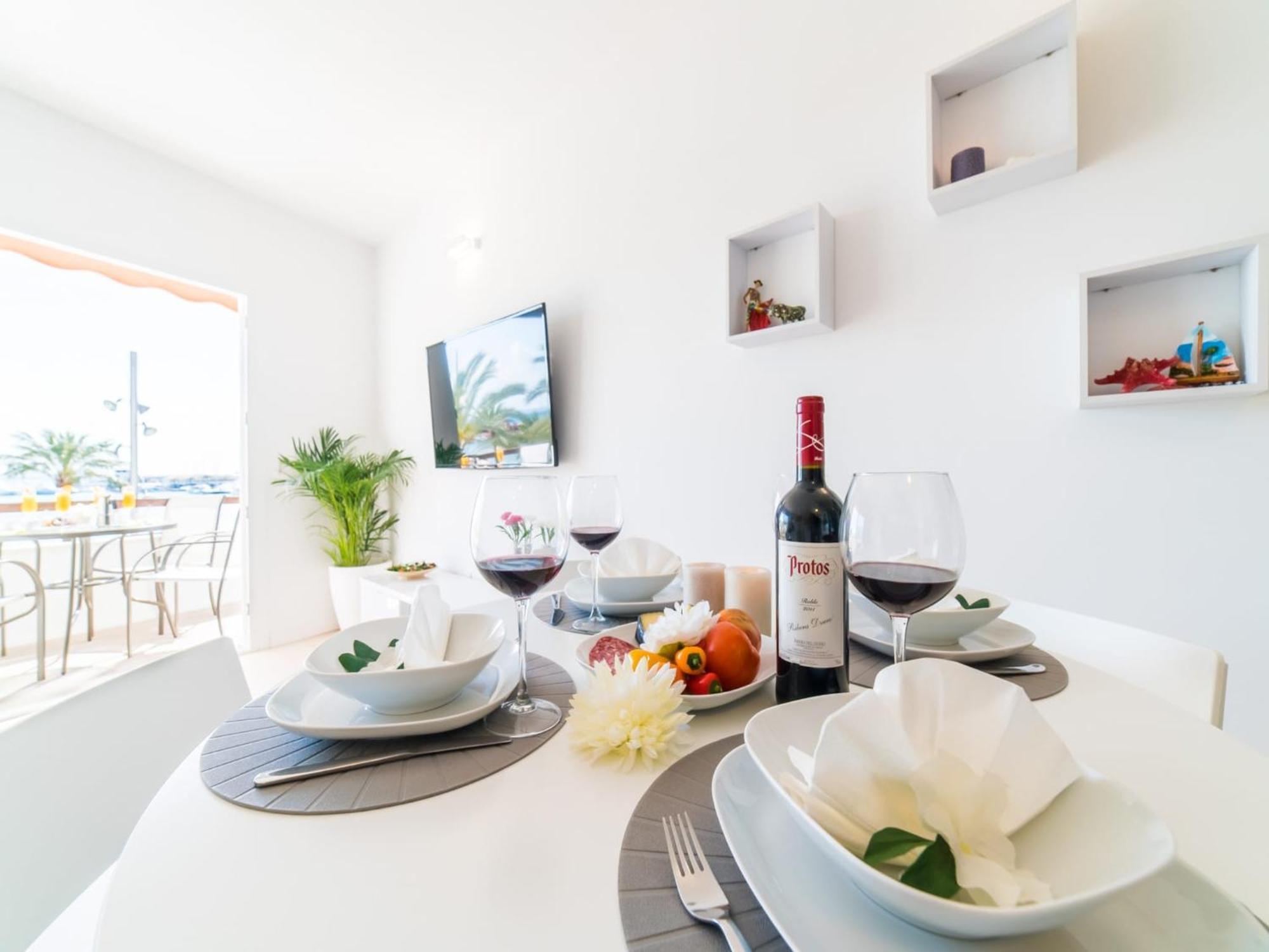 Fantastic With Sea View Apartment