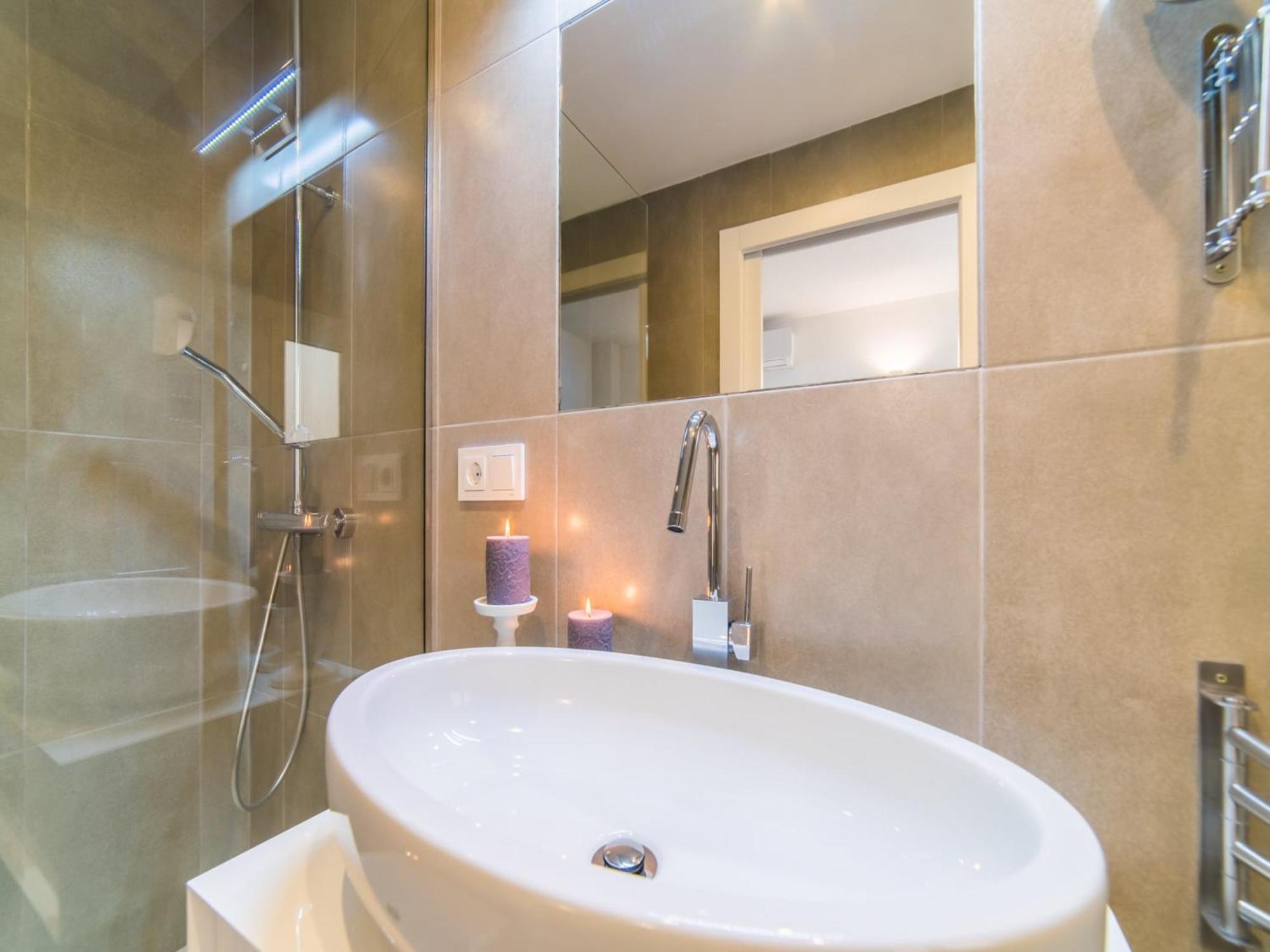 Fantastic With Sea View Apartment